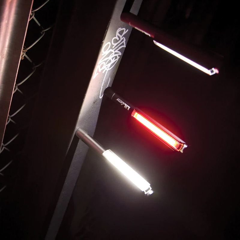 Linterna-Led-Nebo-Lil-Larry-250-Lumenes-Linternas-y-Lamparas