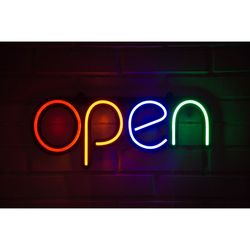 LETRERO ESTILO NEON OPEN  (COLORES/USB/35.5X60.9CM)