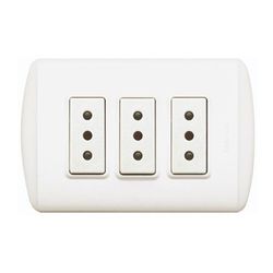 BTICINO  1308BN PLACA ENCHUFE 3 TOMAS, 2P+T, 10A, BLANCO