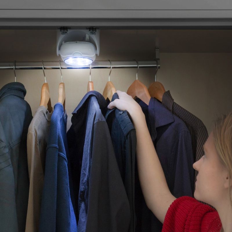 LAMPARA-LED-CON-SENSOR-DE-MOVIMIENTO